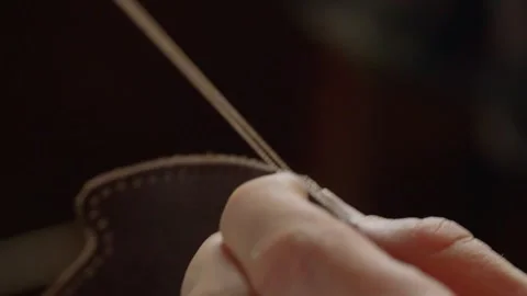 Work with leather, handmade. Video stock 332083110