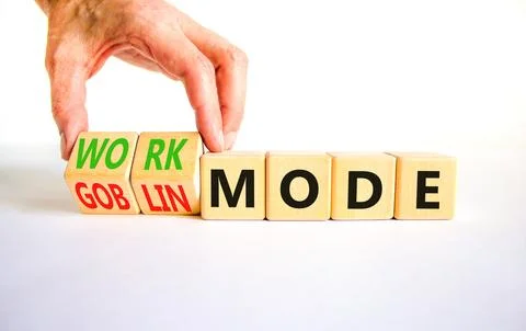 Work or goblin mode symbol. Concept word Work mode Goblin mode on wooden cu.. Foto stock