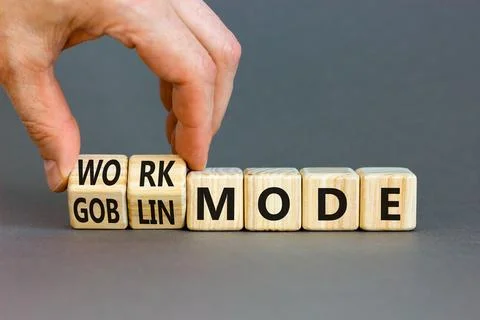 Work or goblin mode symbol. Concept word Work mode Goblin mode on wooden cu.. Foto stock