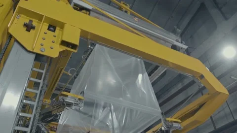 The work of the packaging machine for the production of glass-blowing products Stock Footage 147254866