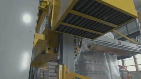 The work of the packaging machine for the production of glass-blowing products Stock Footage 147254937