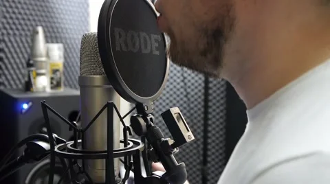 Work in a recording Studio Vídeos de archivo 64274901