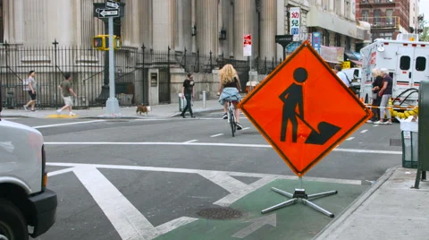 Work Safty Sign in New York City During a Cloudy Summer Day Video stock 63804142