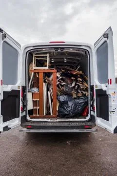 Work van full of debris and on its way to recycling Foto stock
