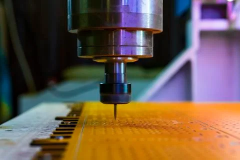 Work of the vertical milling machine with CNC. Foto stock