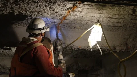 WOrKER 10 動画素材 128077488