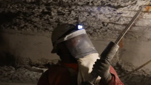 WORKER 11 動画素材 128077486