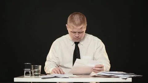 Worker boss signs papers Stock Footage 20486065