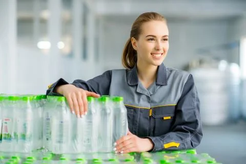 Worker with bottled water Foto stock