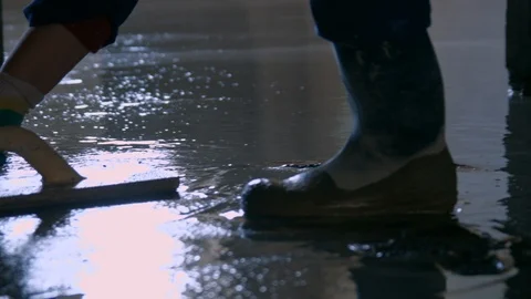 A worker at a construction site Video stock 112948771