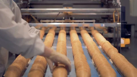 Worker controls wafer cones production process. Stock-Footage 88417460