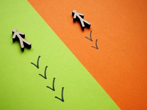 Worker figures and testing marks. Evaluation of employees and candidates. 스톡 사진