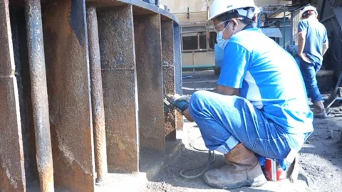 Worker Video stock 199640531