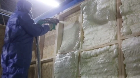 Worker insulates the wall Stock Footage 84117698