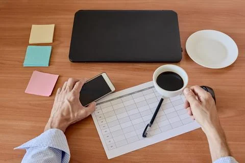 Worker making notes Stock-Fotos