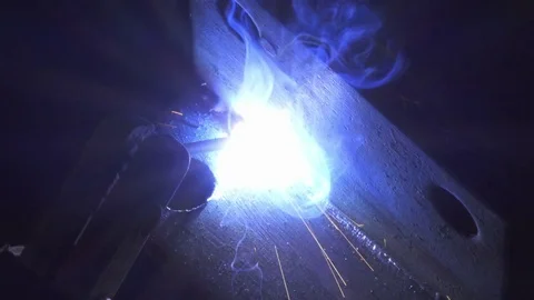 Worker Man Welding, Electrode Fusing Steel Stockbeeldmateriaal 71763600