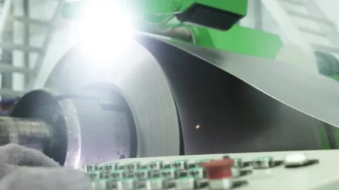 Worker operates a sheet metal machine Stock Footage 162903258