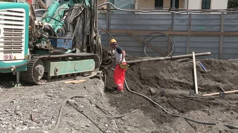 Worker with shovel Stock Footage 76714623