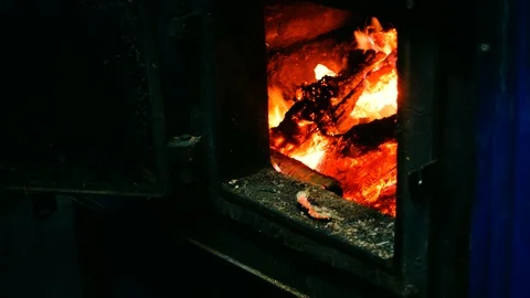 Worker in the steamshop 動画素材 86265329