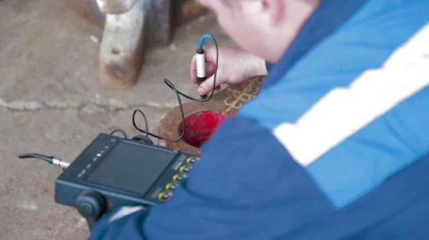 Worker tests by Hardness metal device 스톡 동영상 59976825