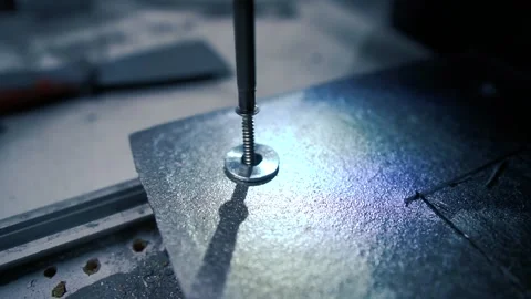 Worker tightening screw with drill Video stock 151500121