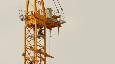 Worker in tower crane Stock Footage 41093076