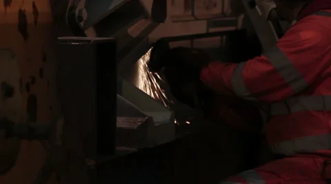 Worker Using Power Saw Vídeo Stock 60692773