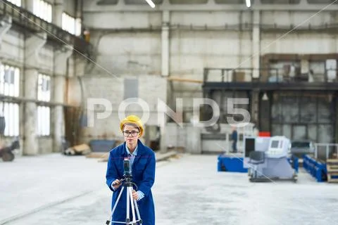 Worker Using Total Station Theodolite Stock Photos