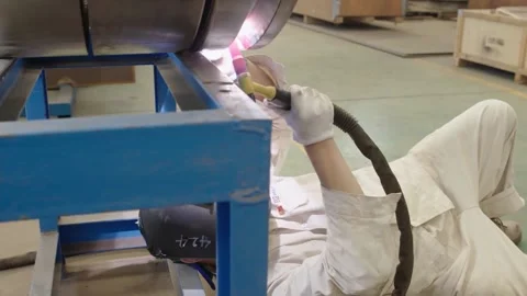 Worker welding Stock Footage 234495569