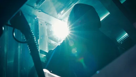 Worker Welding Steel 動画素材 127269729