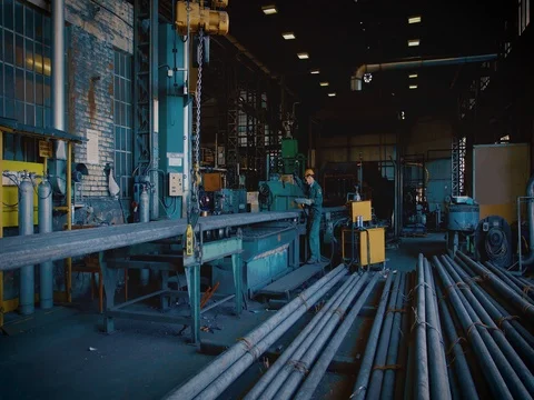 Worker at work welding metal bars Stock-Footage 80538774