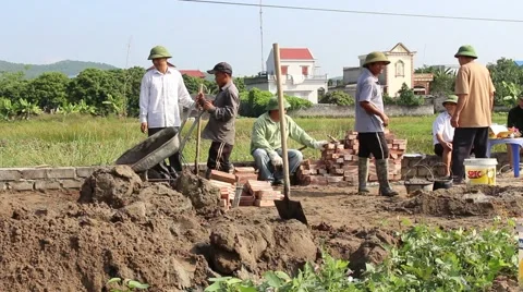 Workers are building ditches Stock Footage 58626841