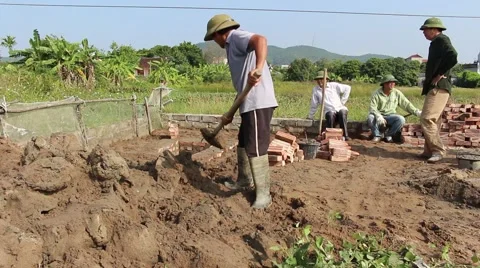 Workers are building ditches Stock Footage 58626886