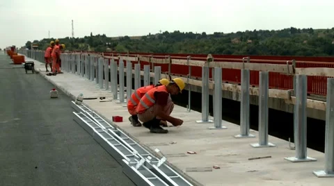 Workers on a bridge Video stock 8576757