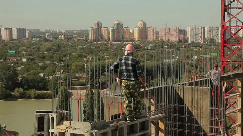 Workers on a construction site 動画素材 38549424
