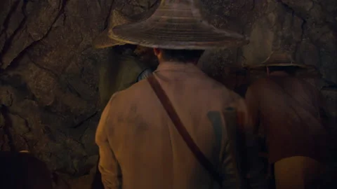 Workers with hat working to build transcontinental railroad, 1860s - Reenactment Vídeos de archivo 202535977