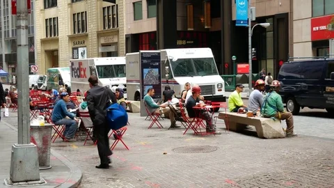 Workers have breakfast in lower Manhattan Stock Footage 82361232