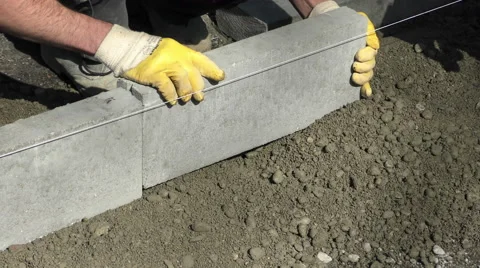 Workers laid the curb 库存影片 62353495
