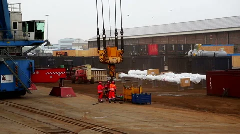 Workers make hooking  port of Margera March 2016 Video stock 66422215