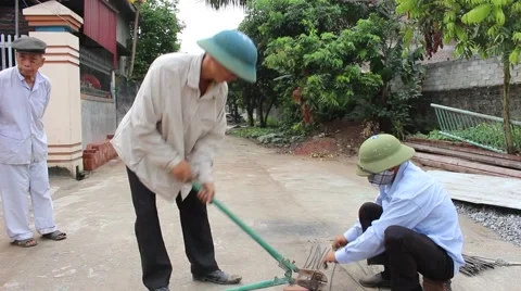 Workers, mechanical field Stock Footage 52375115