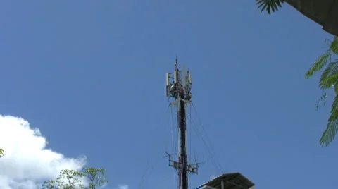 Workers On Microwave Tower 스톡 동영상 1240151