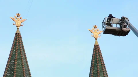 Workers next to top of the Resurrection gate in Moscow. Stock Footage 55598544