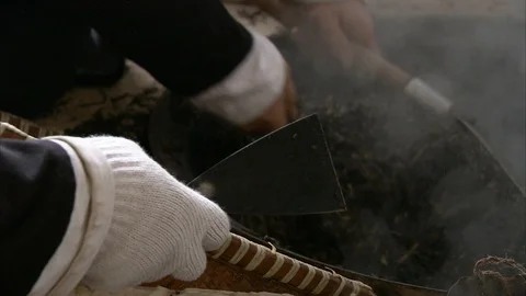 Workers preparing tea leaves in the factory Stockbeeldmateriaal 88544751