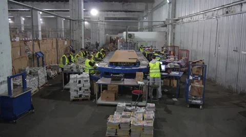 Workers at production line in big warehouse 스톡 동영상 56161981