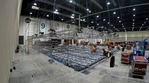 Workers Put Up A Big Construction - TimeLapse 스톡 동영상 126984527