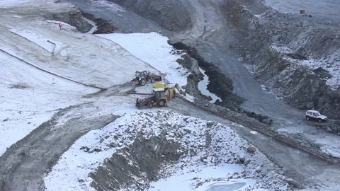 workers-quarry-get-ready-mining-footage-124192536_iconl.jpeg