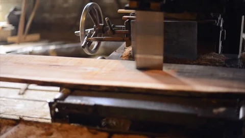 Workers saw logs, wood working Video stock 89022338