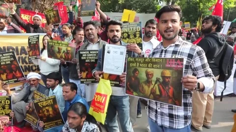 Workers stage mass protests across India denouncing labour changes, INDIA, IN -  Stock Footage 321812707