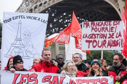 Workers strike at Paris' Eiffel Tower, France - 22 Feb 2024 Stock-Fotos