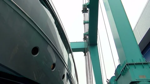 Workers who settle the straps Stock Footage 70807141